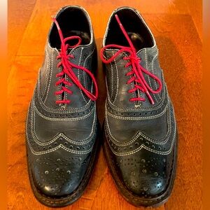 Allen Edmonds Neumoks Navy Wingtips, size 7